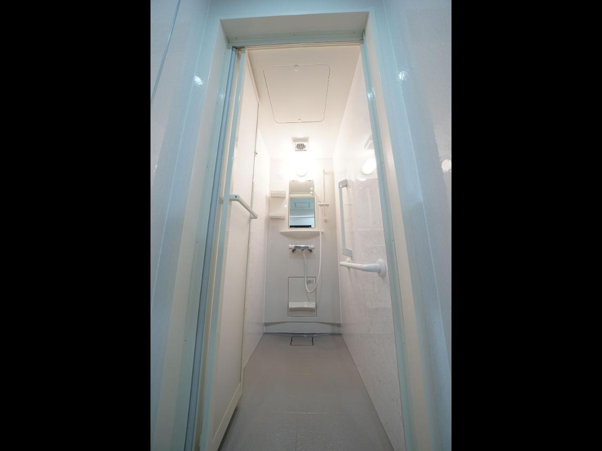 Wellcabin Tenjin - Male Only Fukuoka  Eksteriør bilde